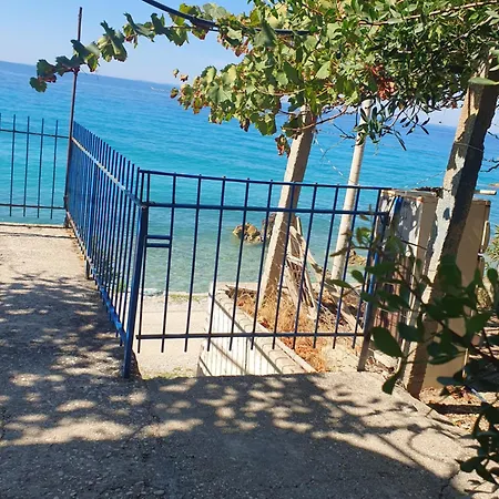 بيت للعطل Sea View *